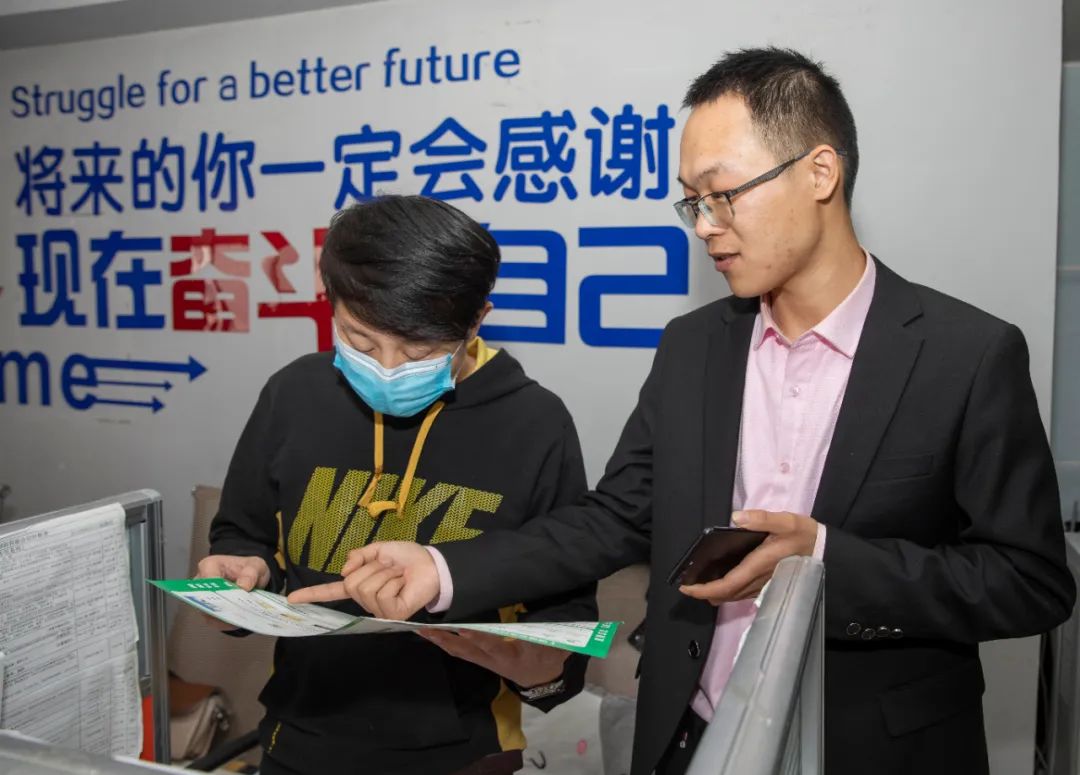 小程序大商机 “90后”小伙用汗水浇灌梦想